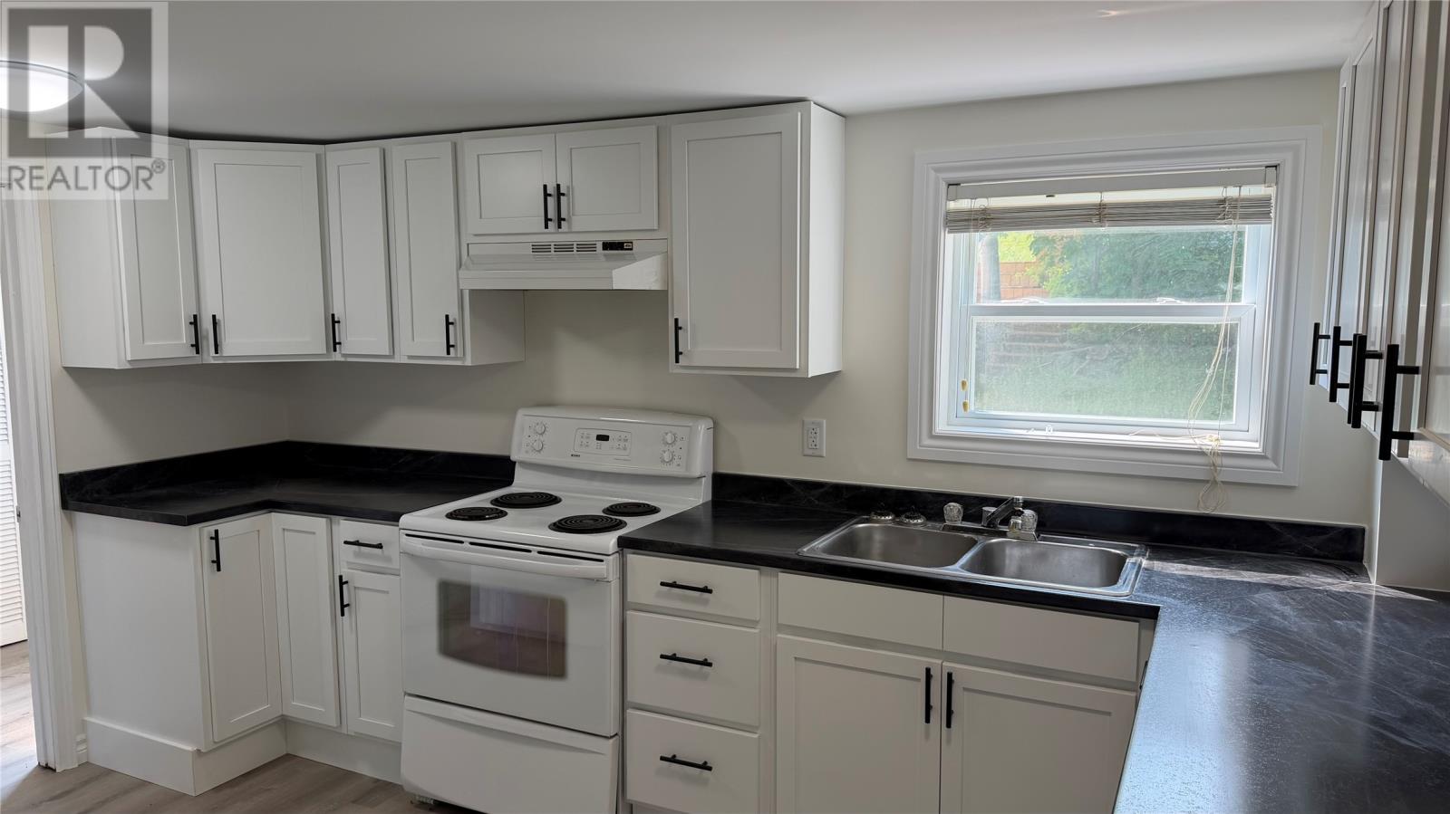 178 George Mercer Drive - 25