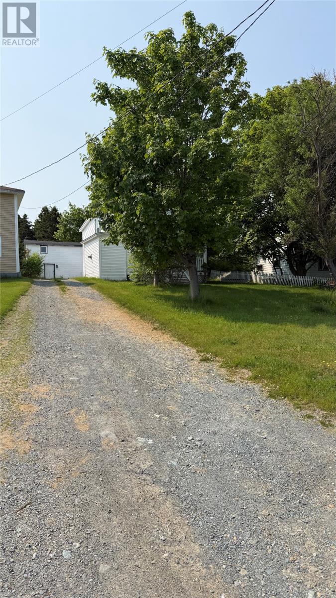 178 George Mercer Drive - 28
