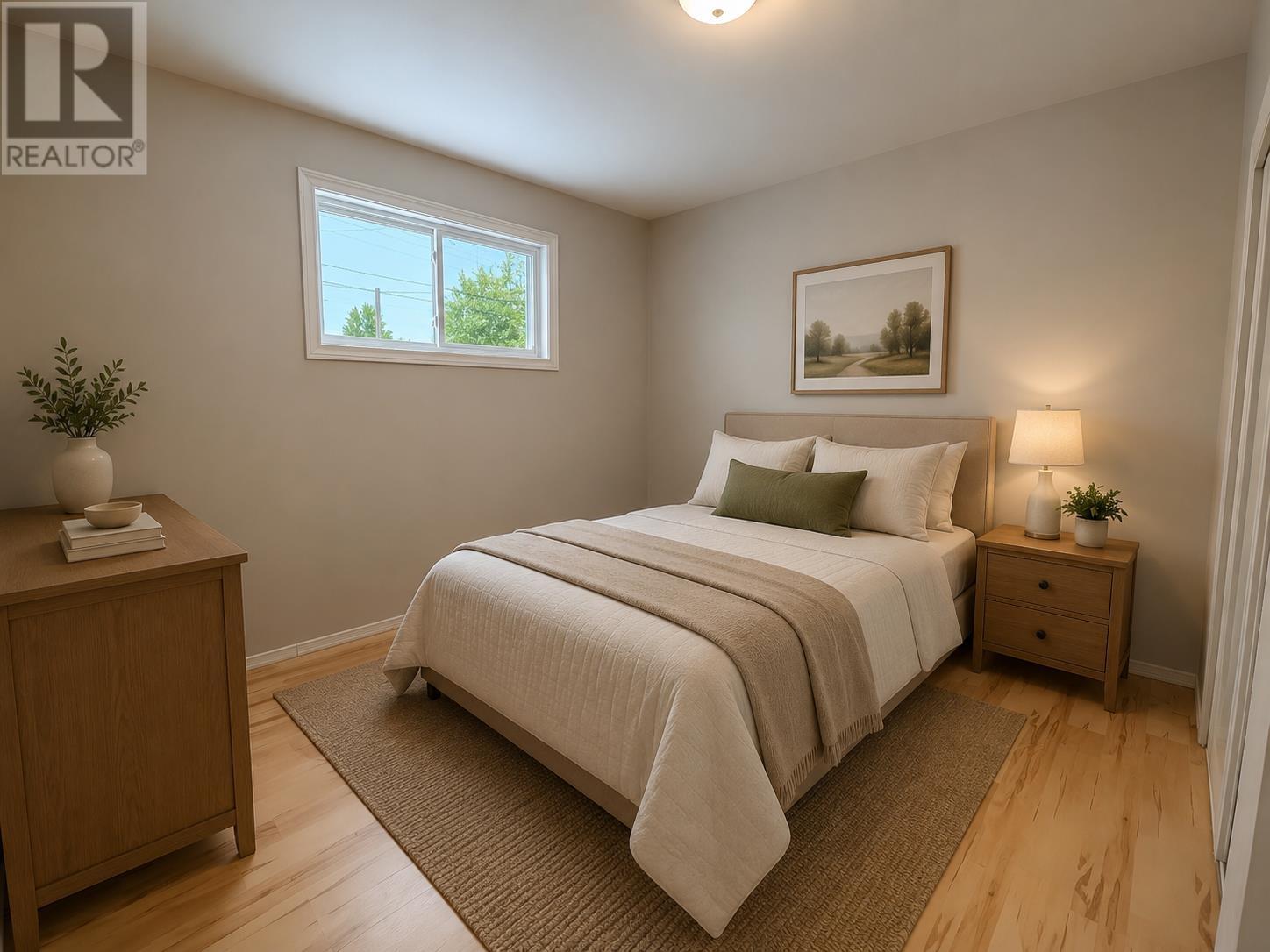 330 Ball Park CRES - 7