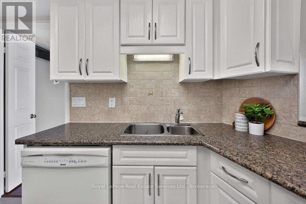 #1105 1240 MARLBOROUGH COURT - 18