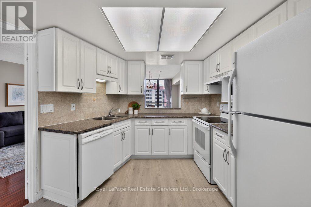 #1105 1240 MARLBOROUGH COURT - 15