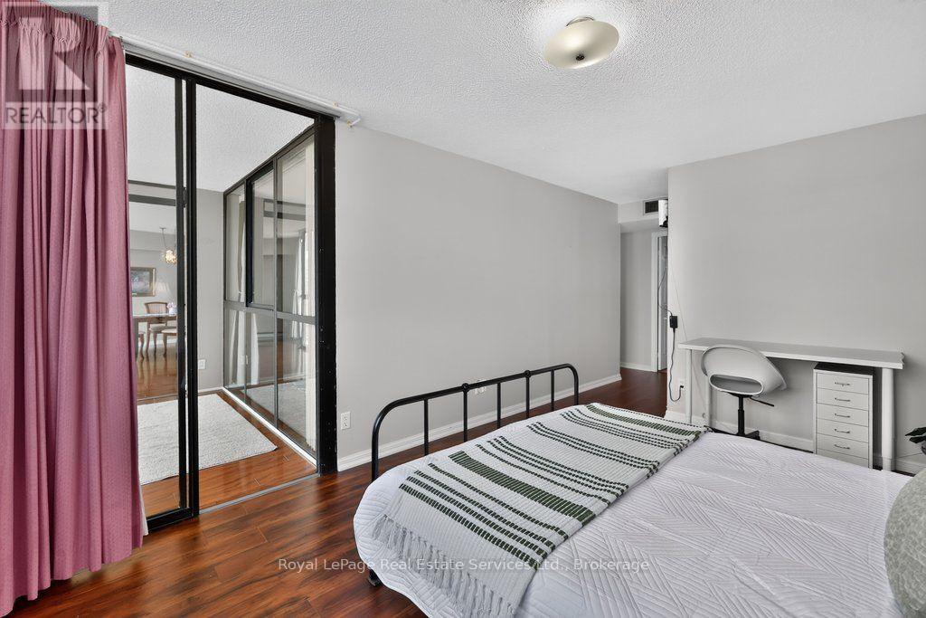 #1105 1240 MARLBOROUGH COURT - 25