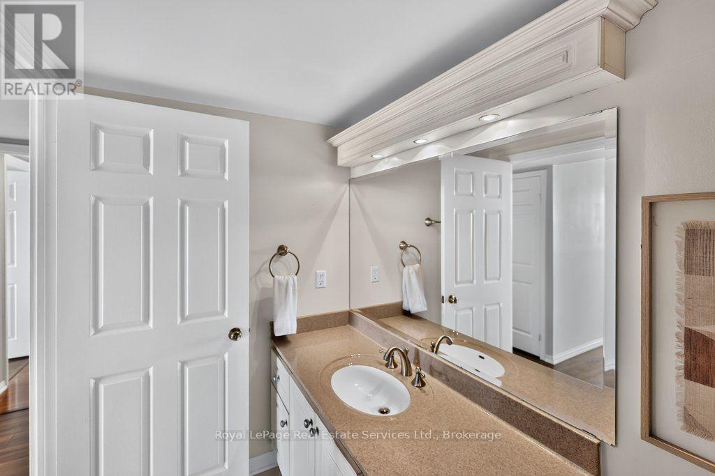 #1105 1240 MARLBOROUGH COURT - 30