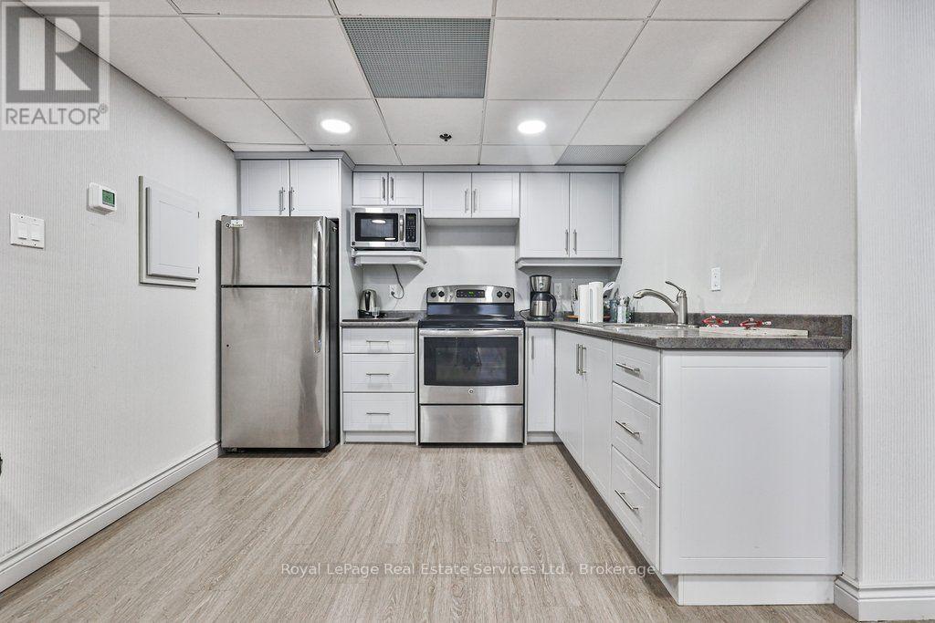 #1105 1240 MARLBOROUGH COURT - 39