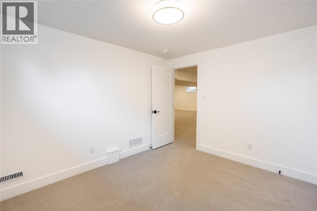 LOT 6 MARION AVENUE - 32