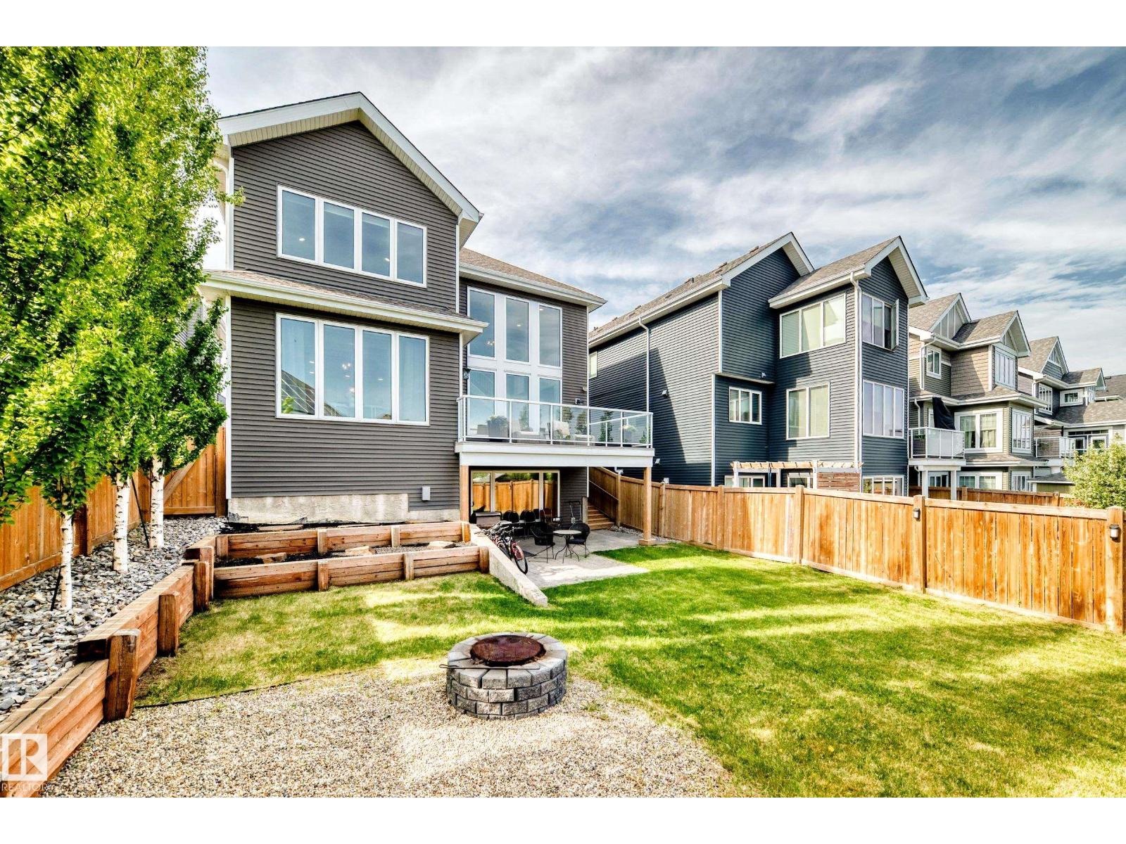 9034 24 AVE SW SW - 47