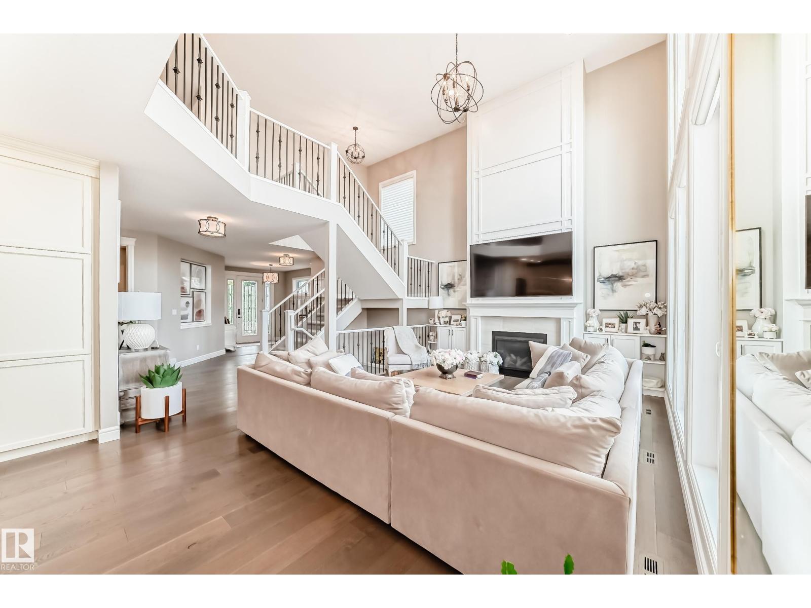 9034 24 AVE SW SW - 18