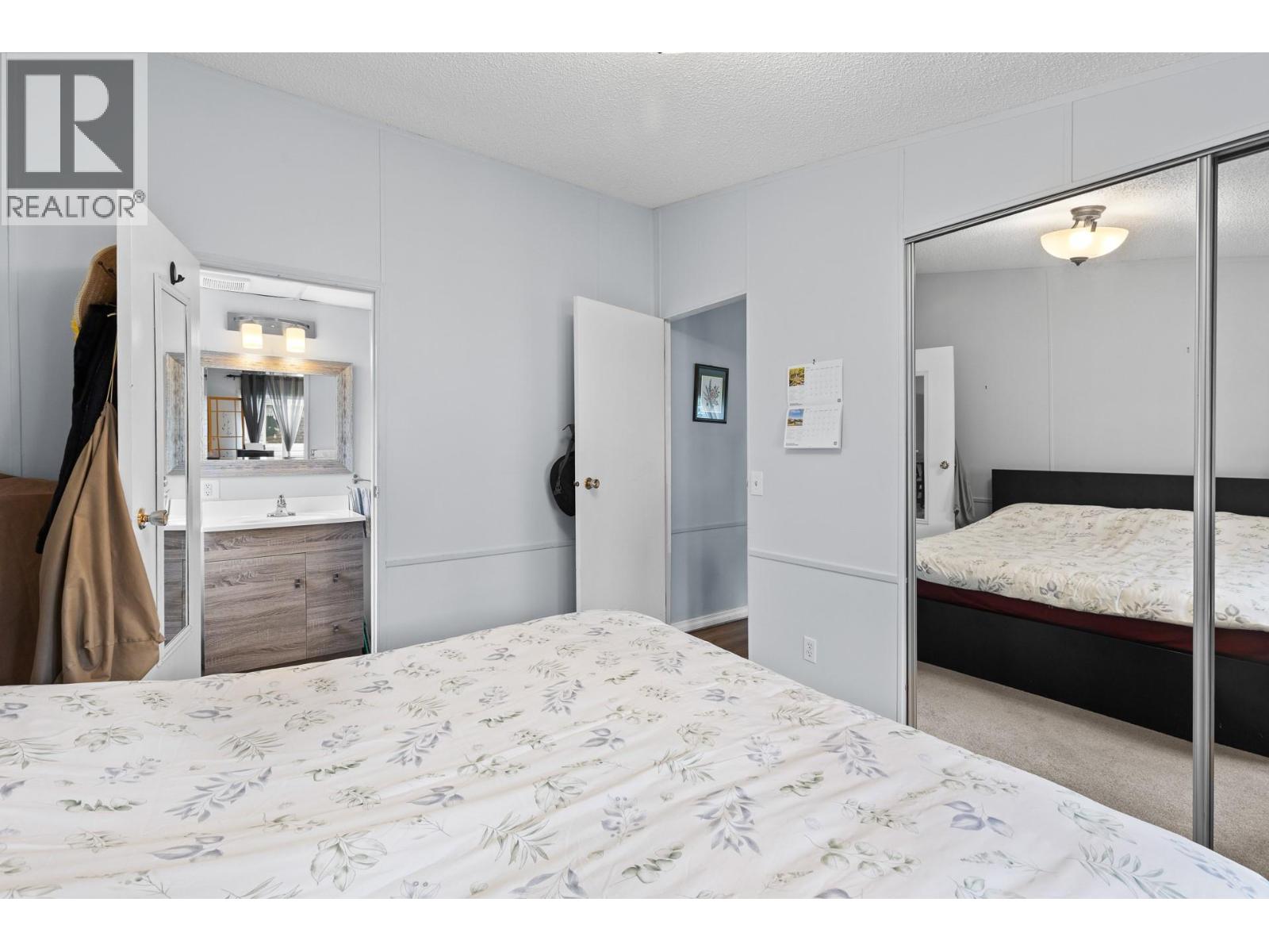 #62 3535 Casorso Road - 15