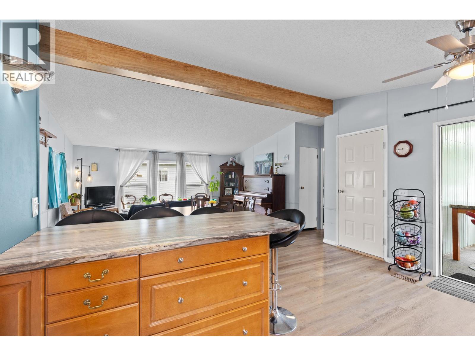 #62 3535 Casorso Road - 7