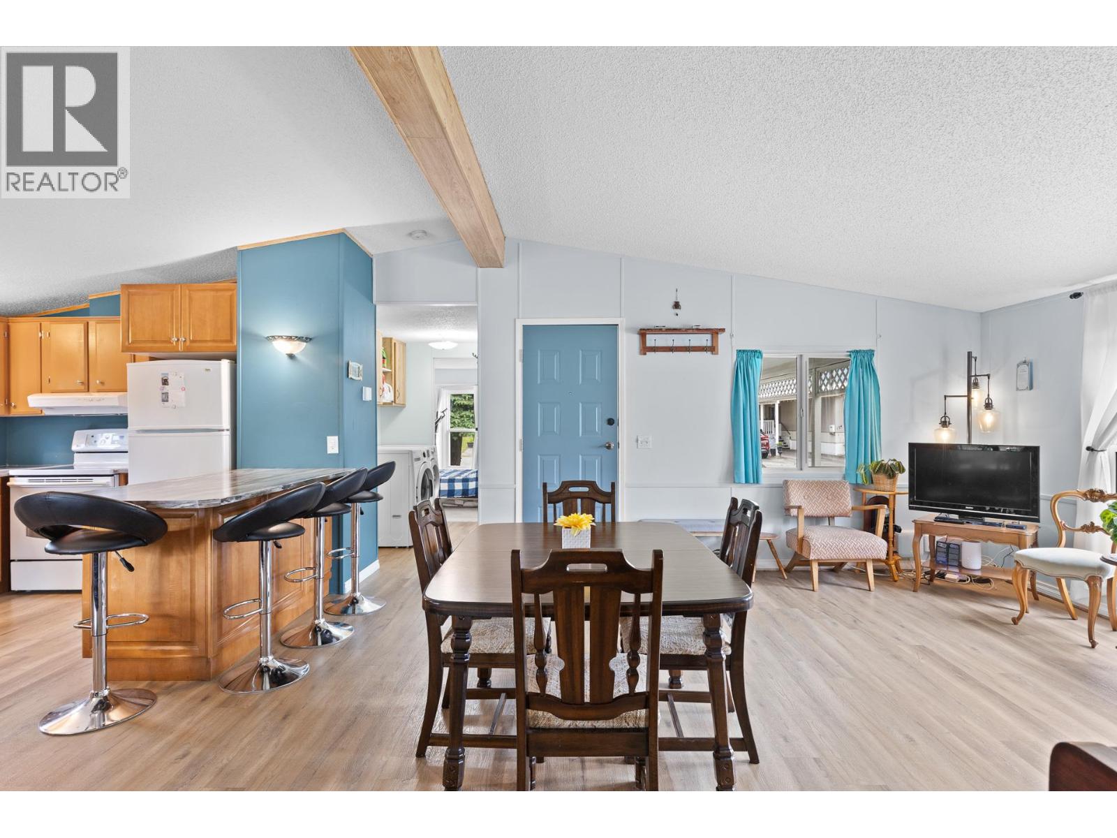 #62 3535 Casorso Road - 9
