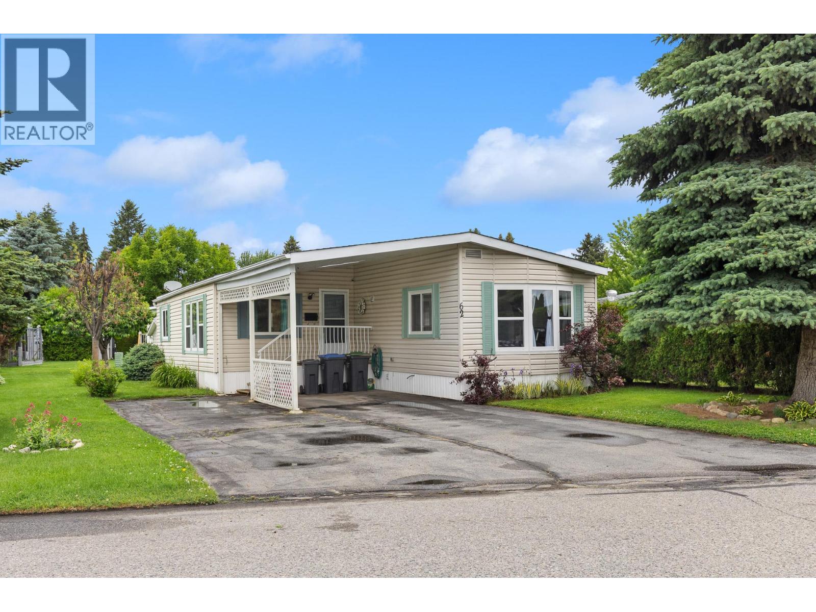#62 3535 Casorso Road - 1