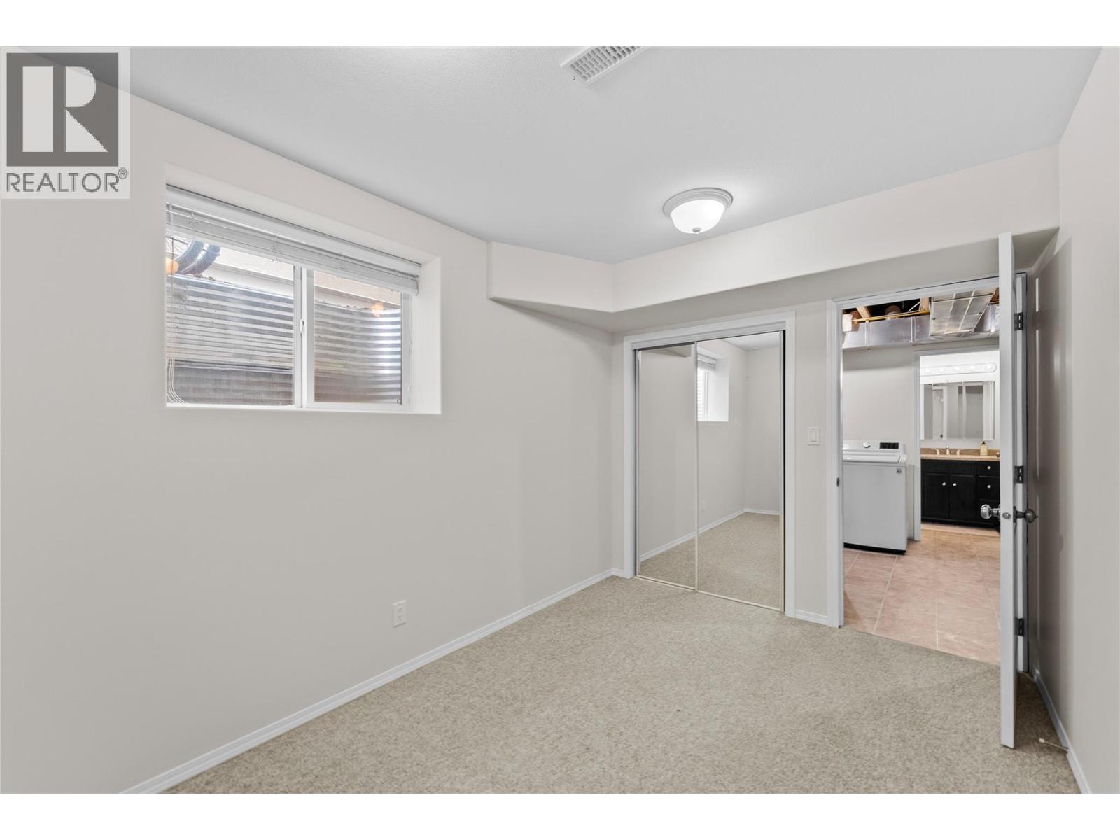 #22 1900 Hugh Allan Drive - 27