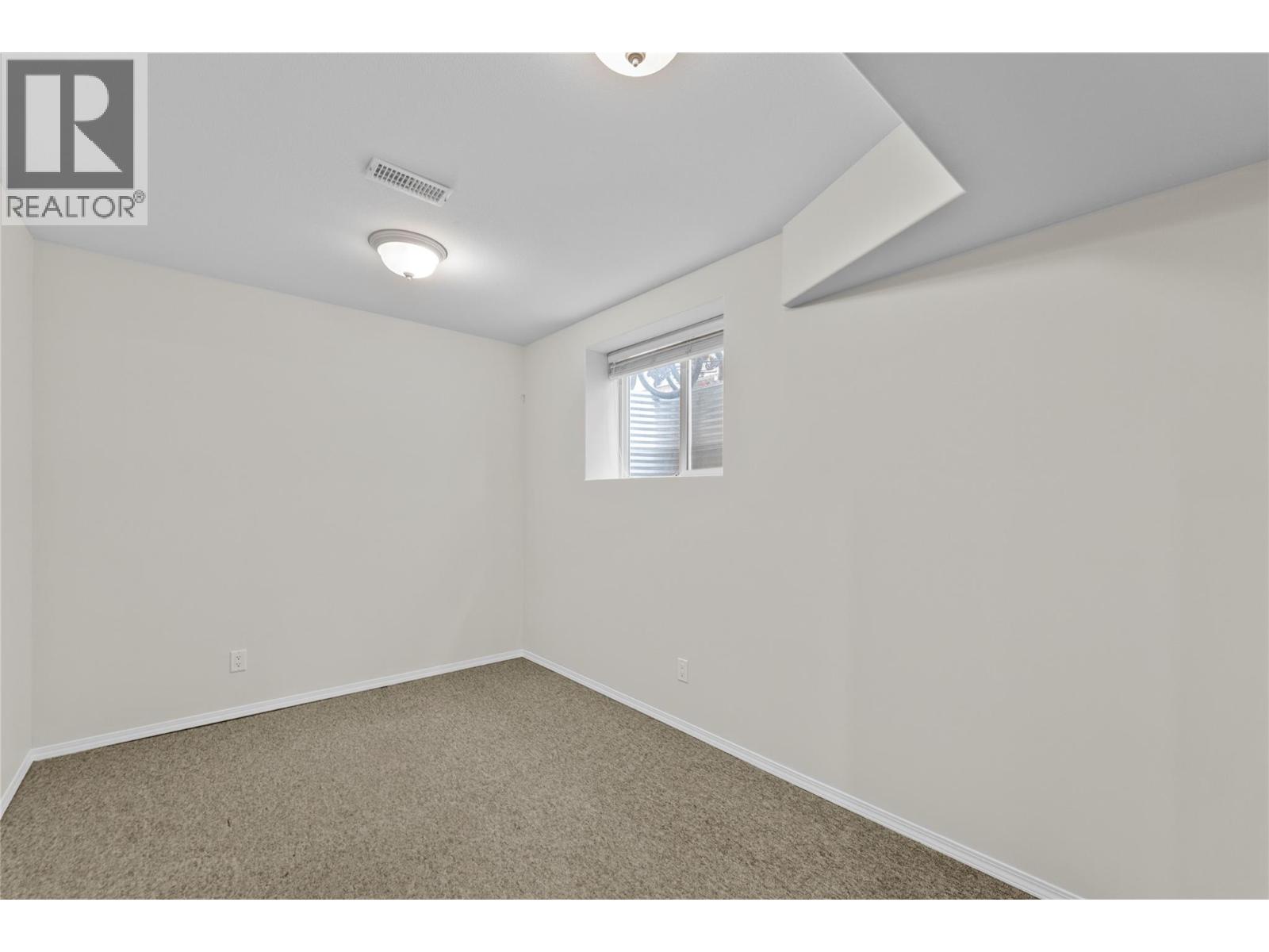 #22 1900 Hugh Allan Drive - 26