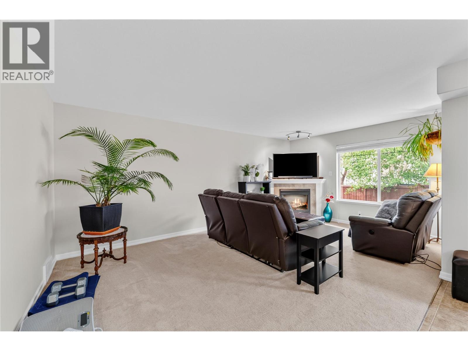 #22 1900 Hugh Allan Drive - 15