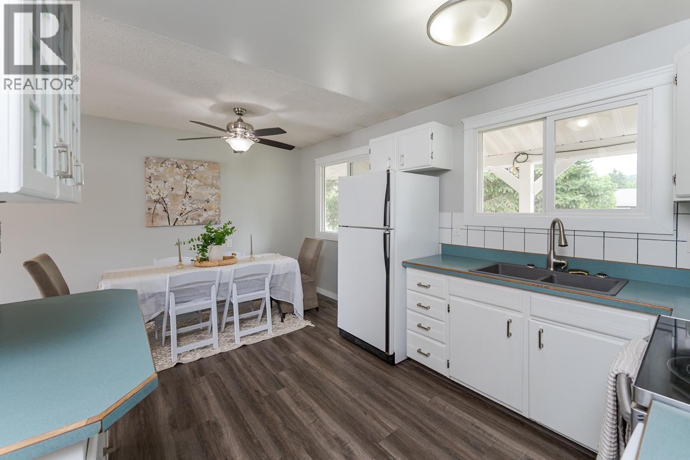 Photo 11 of 35 — 636 LACOMA STREET · Prince George, BC