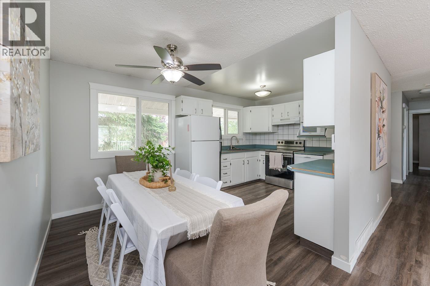 Photo 15 of 35 — 636 LACOMA STREET · Prince George, BC