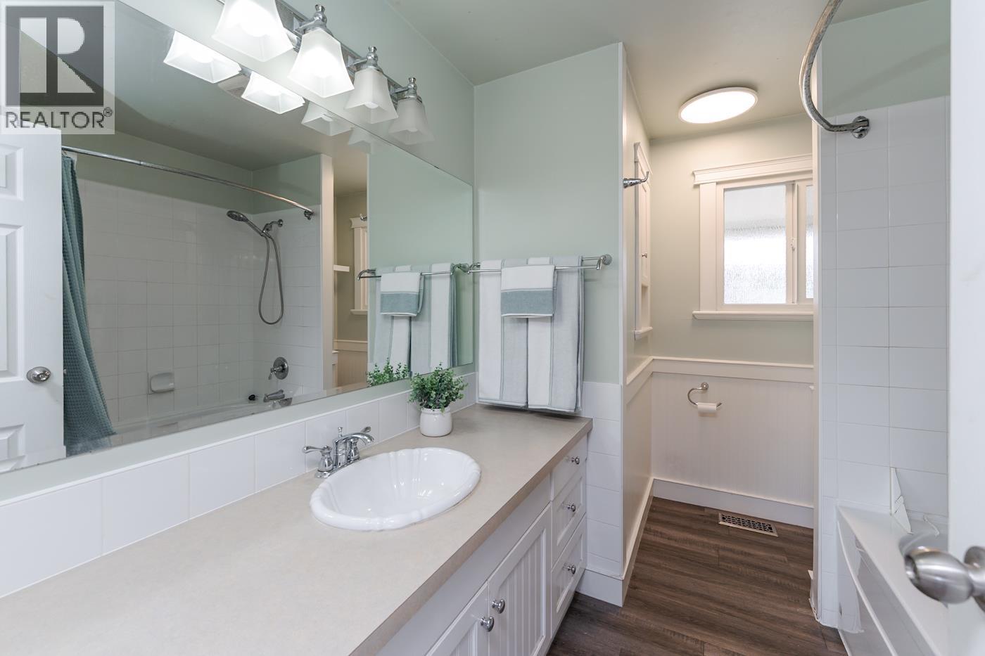 Photo 24 of 35 — 636 LACOMA STREET · Prince George, BC