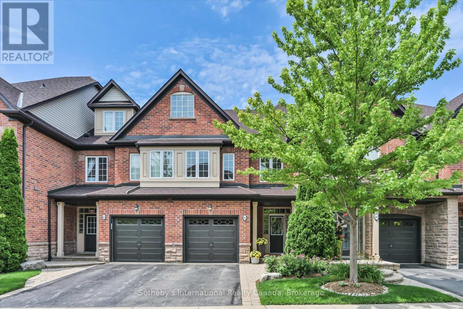 #41 300 RAVINEVIEW WAY - 2