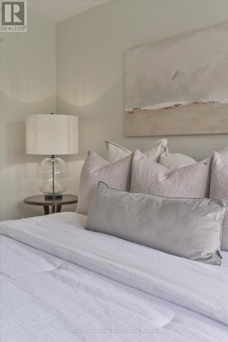 #41 300 RAVINEVIEW WAY - 26