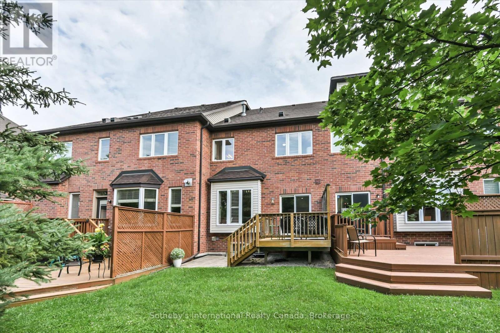#41 300 RAVINEVIEW WAY - 48