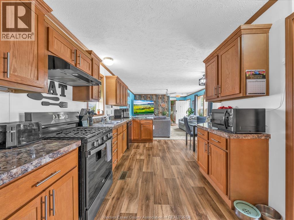 1 OAK COURT - 17