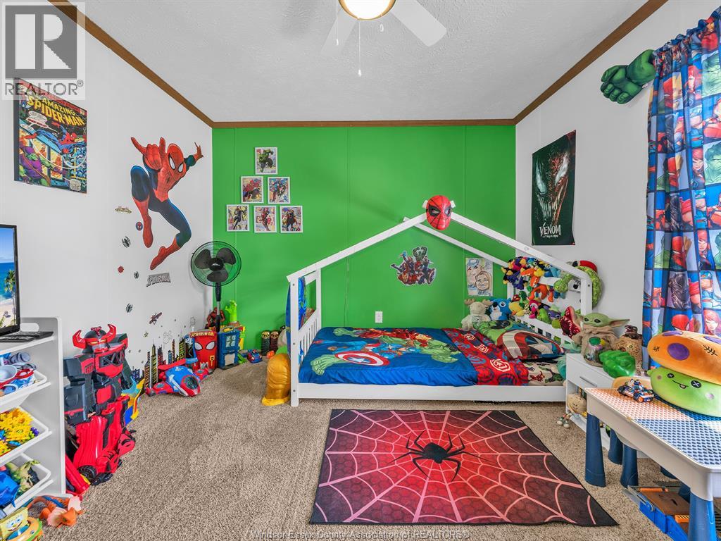 1 OAK COURT - 21
