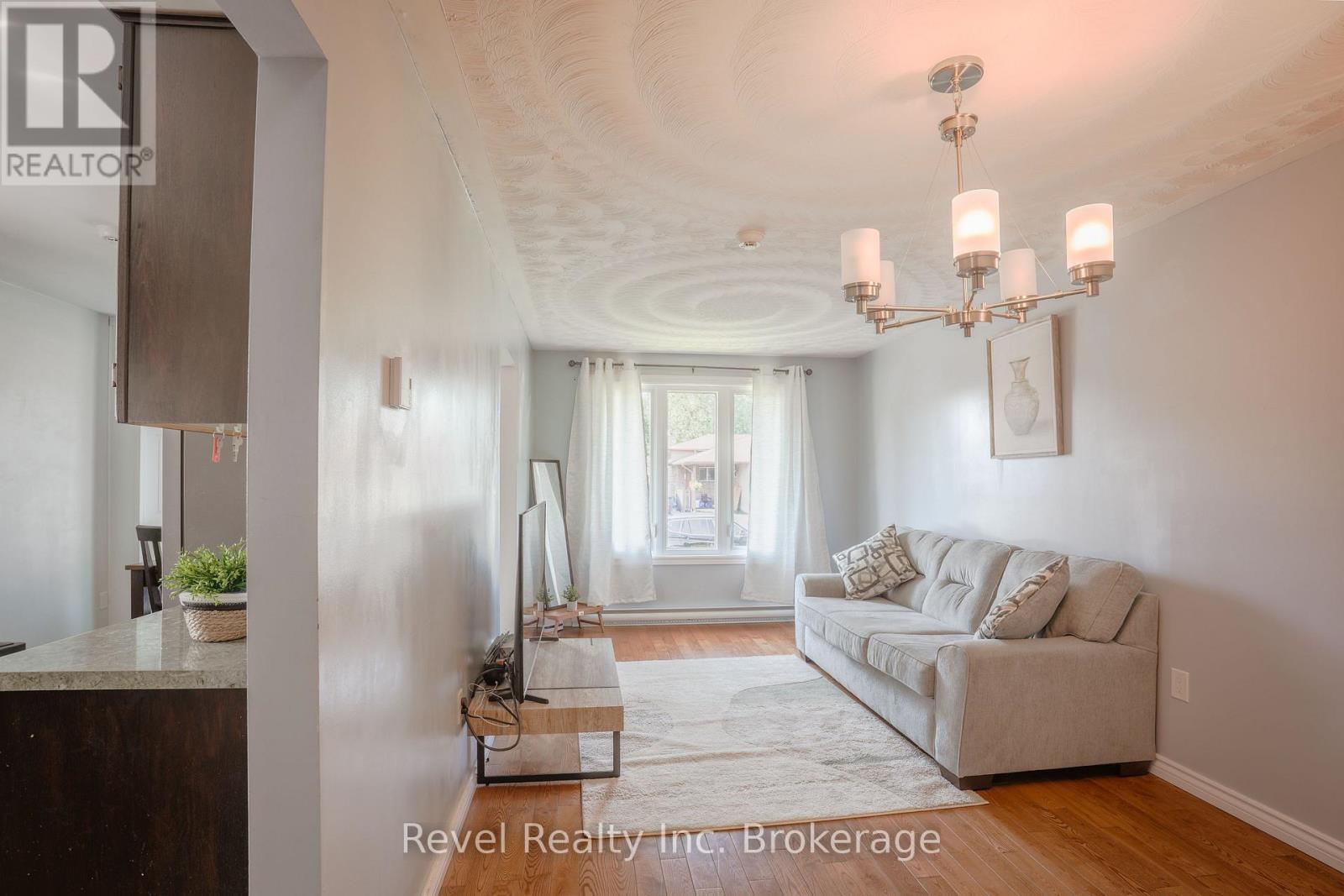 113 MASSEY DRIVE - 13