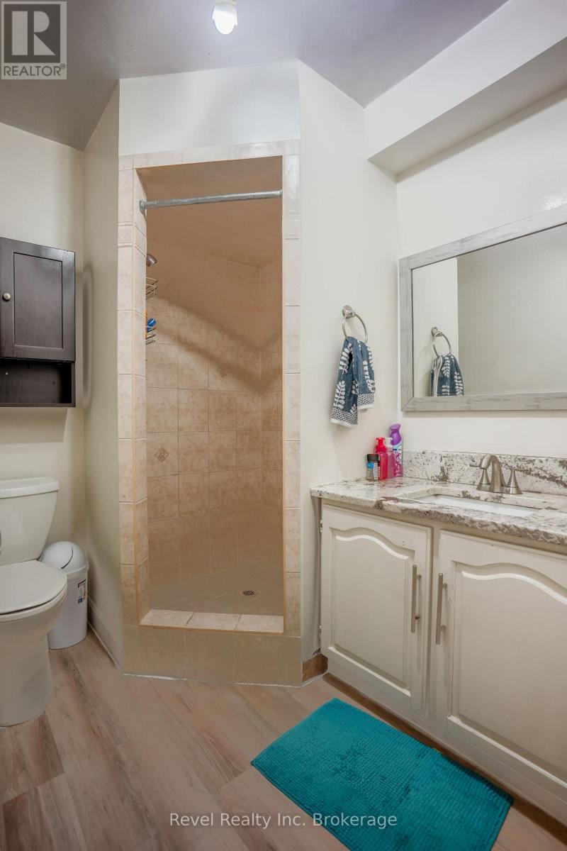 113 MASSEY DRIVE - 33