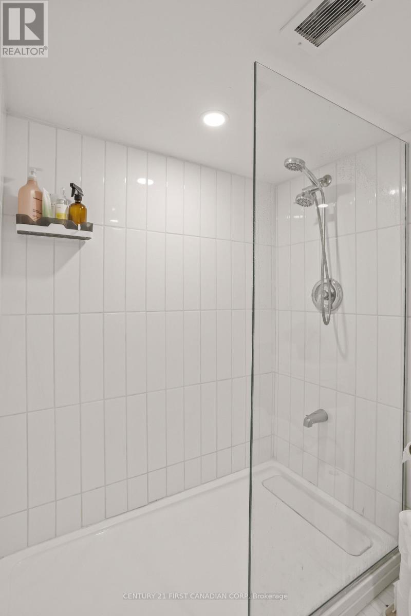 872 LOVETT STREET - Image 32
