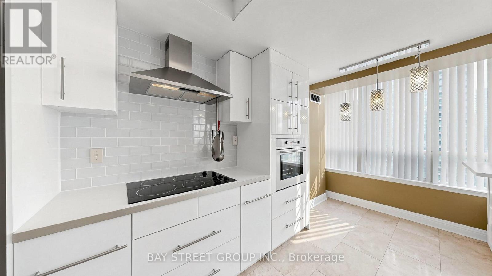 #1416 7 BISHOP AVENUE - 11
