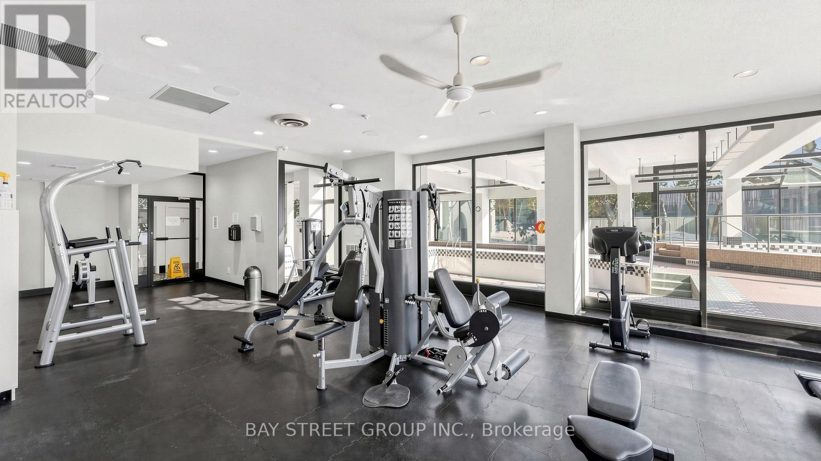 #1416 7 BISHOP AVENUE - Image 33