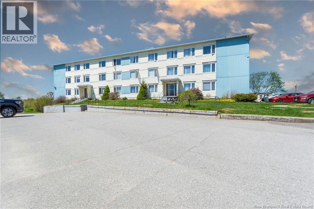 #A33 500 Douglas Avenue - 1