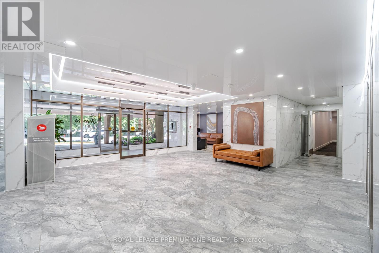 #302 100 CANYON AVENUE - 4