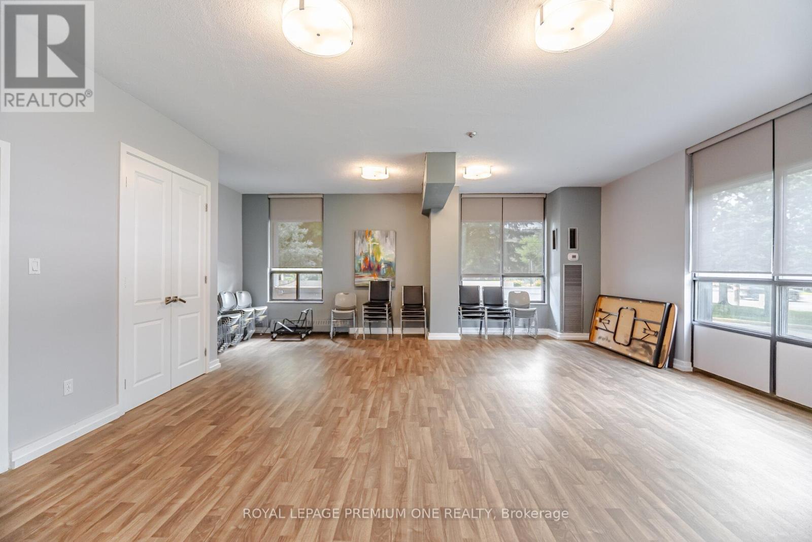 #302 100 CANYON AVENUE - 46