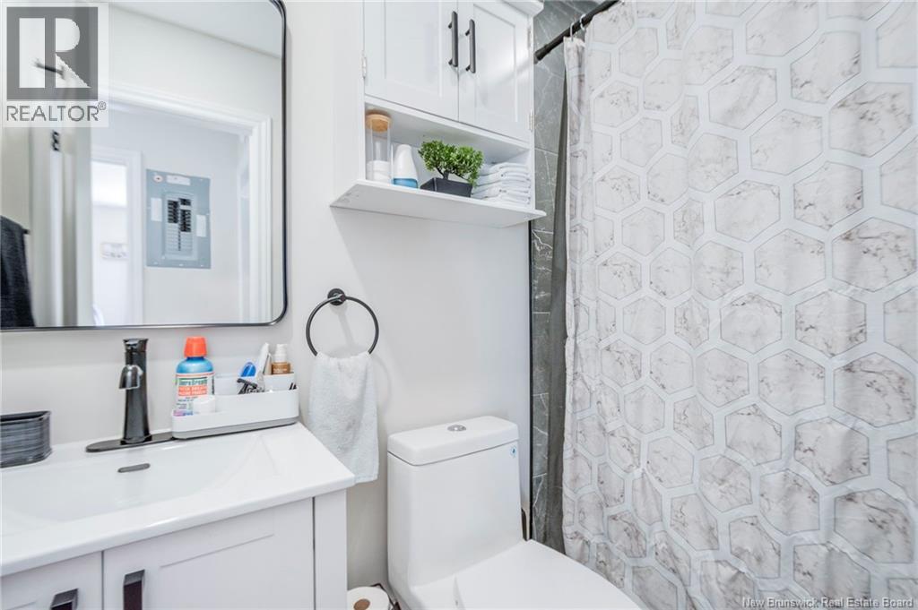 #A33 500 Douglas Avenue - 34