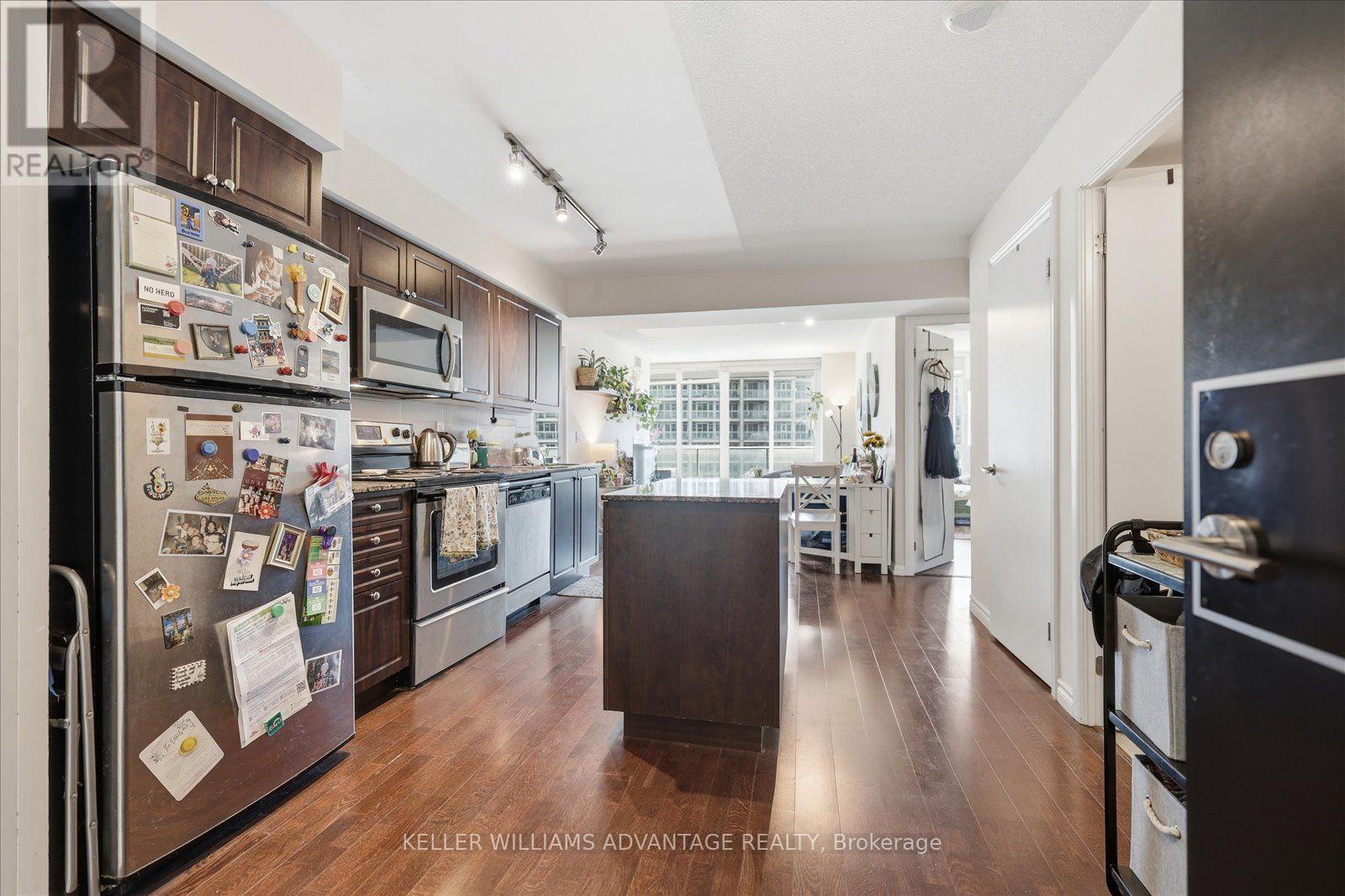 #1170 209 FORT YORK BOULEVARD - 3