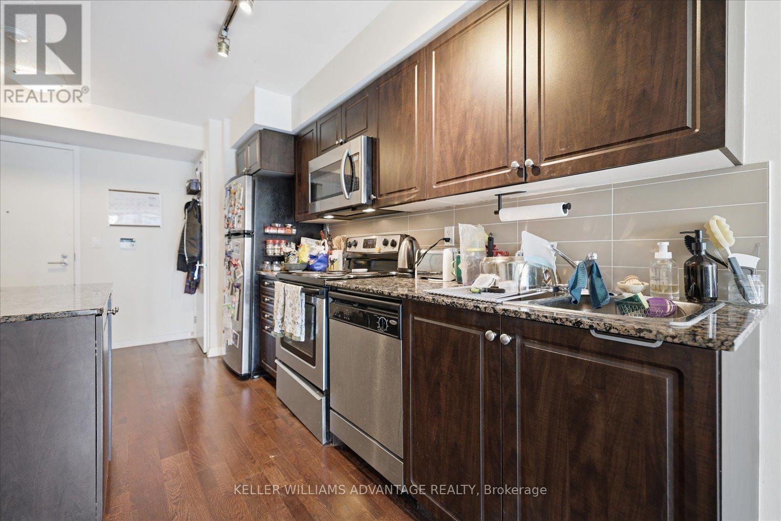 #1170 209 FORT YORK BOULEVARD - 5