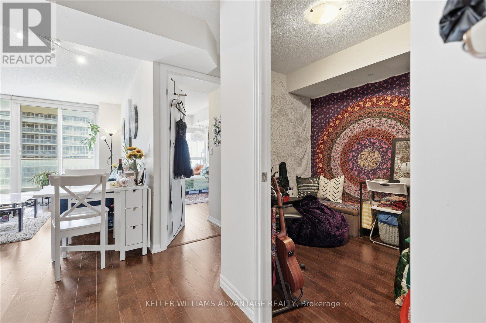 #1170 209 FORT YORK BOULEVARD - 8