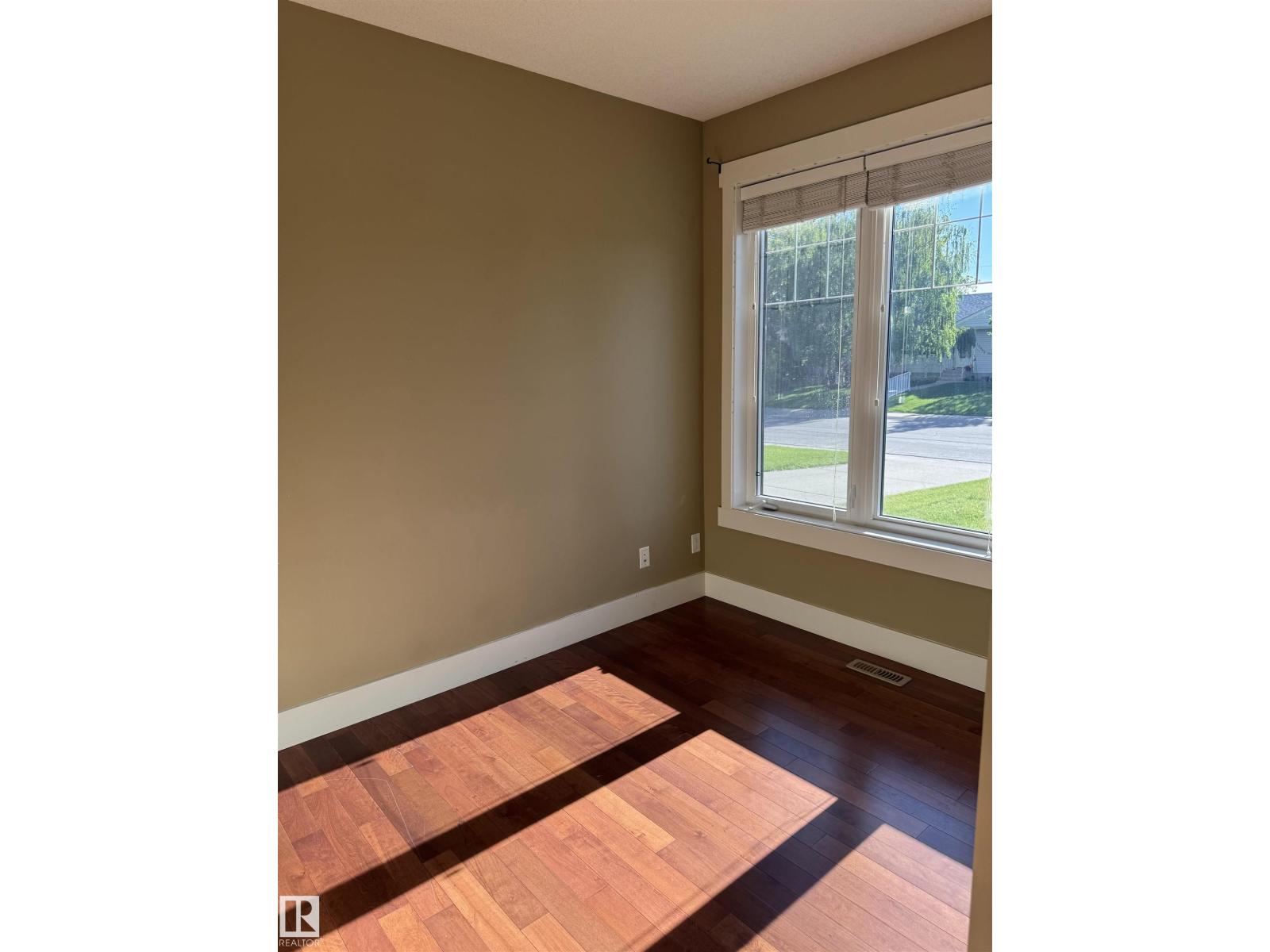 12849 133 ST NW NW - 4