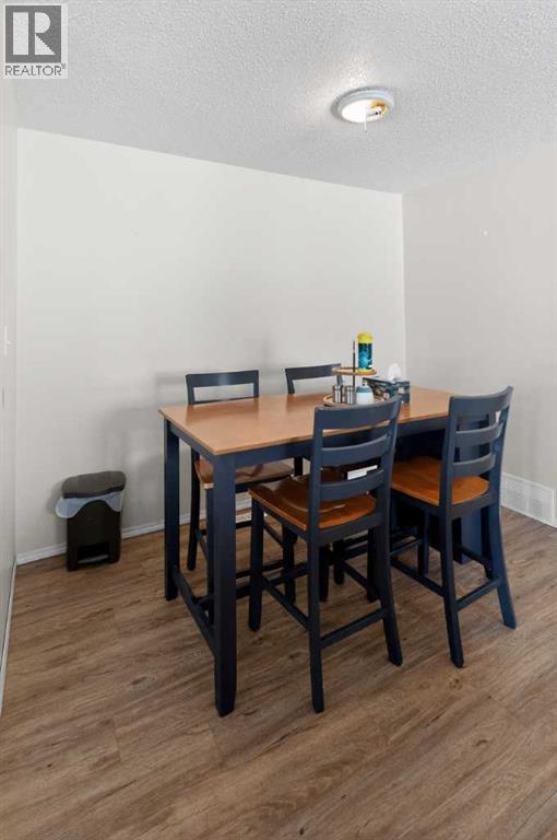 9214 94A Avenue - 4