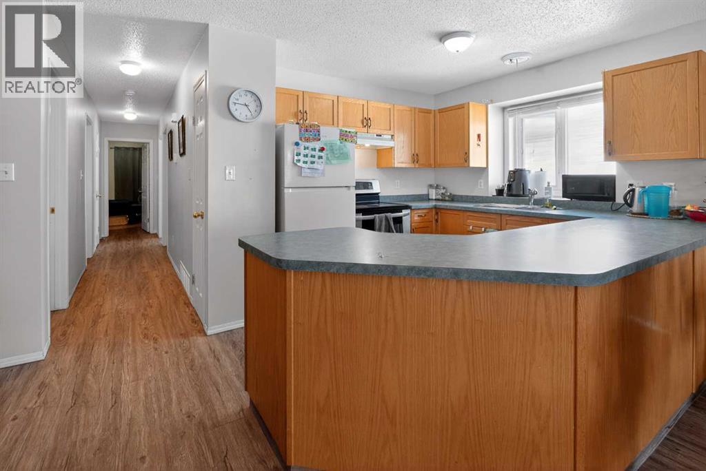 9214 94A Avenue - 5