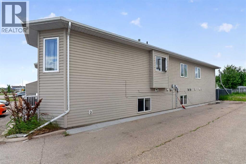 9214 94A Avenue - 18