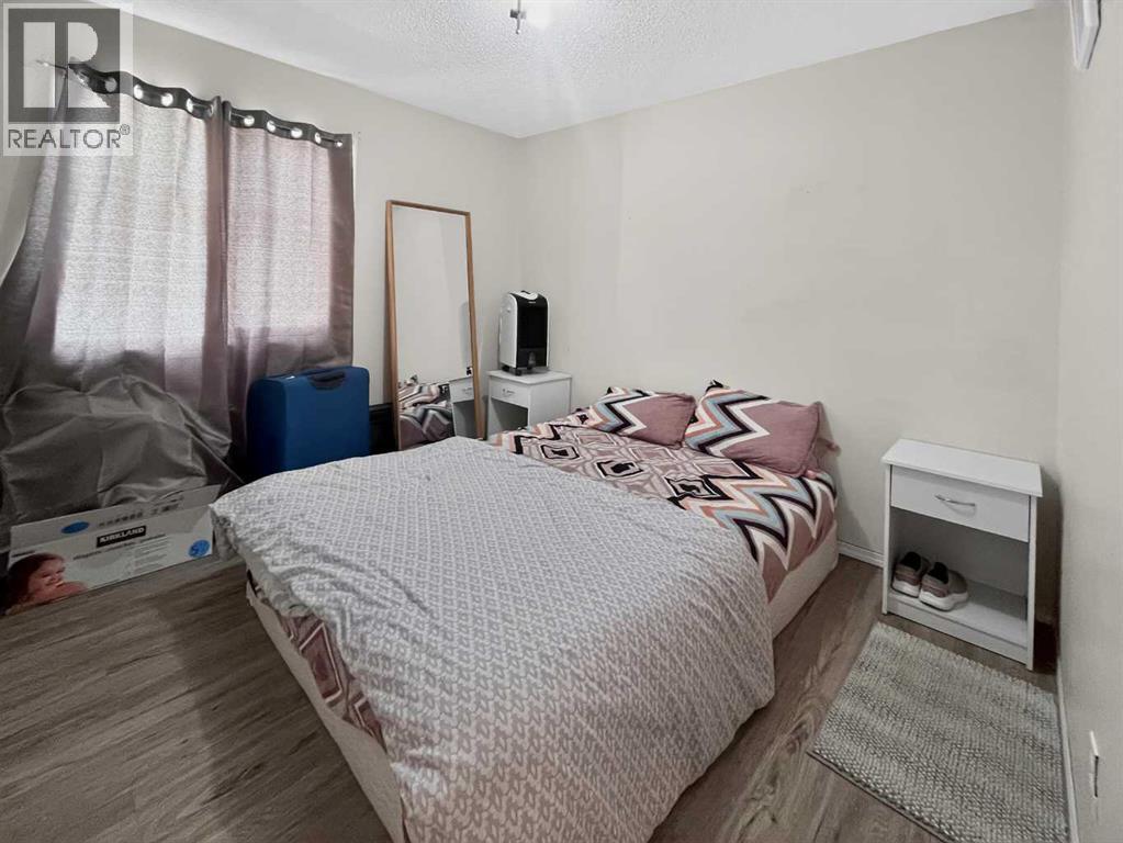9214 94A Avenue - 15