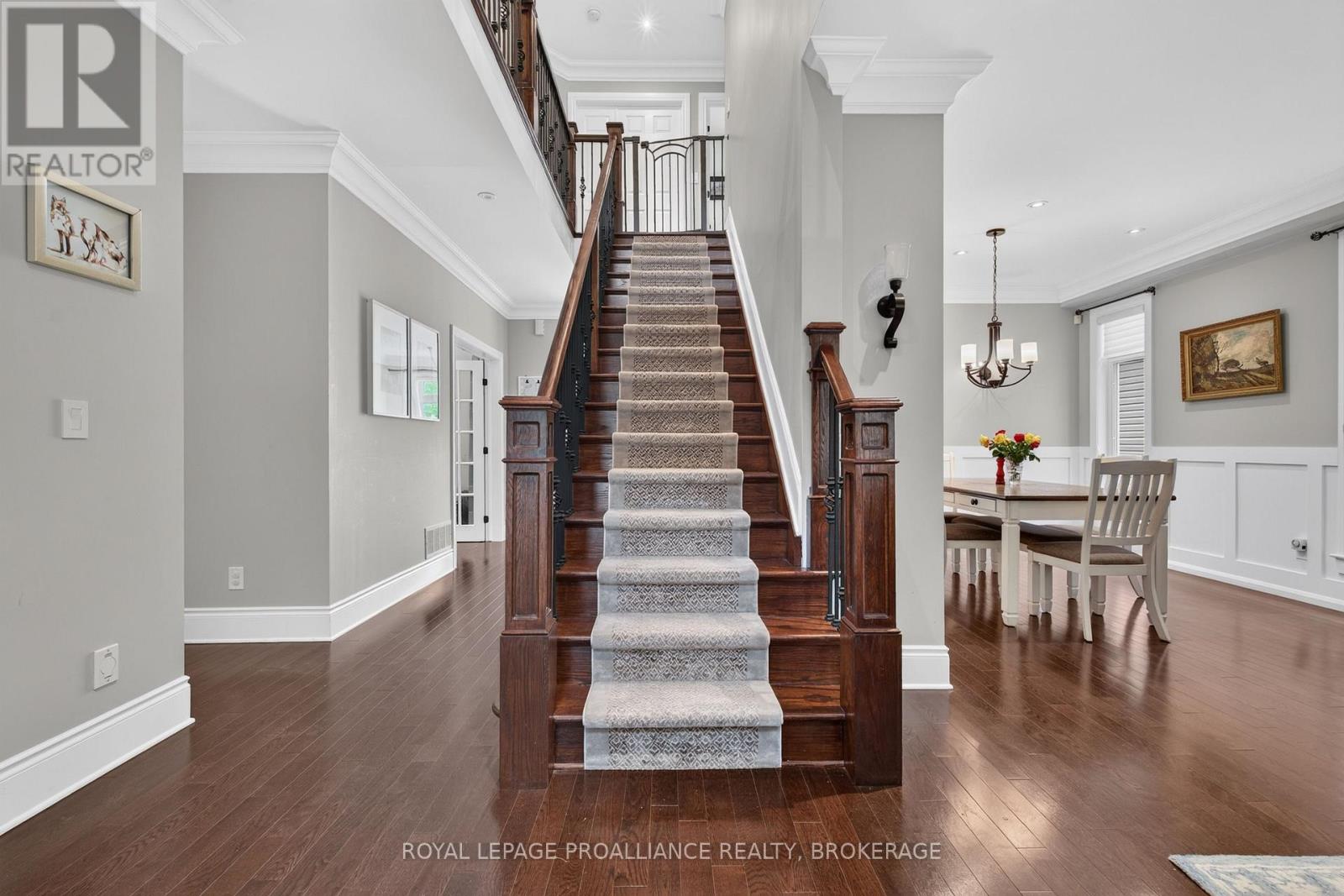 589 FIELDSTONE DRIVE - Image 3