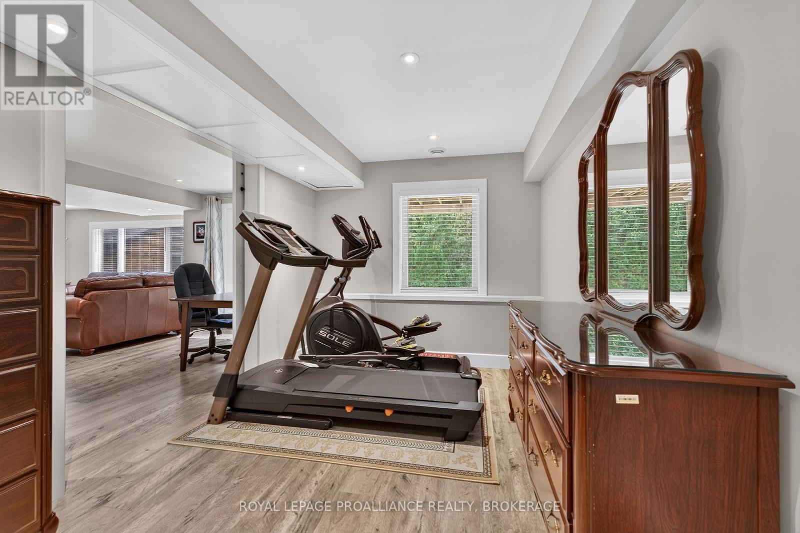 589 FIELDSTONE DRIVE - Image 33