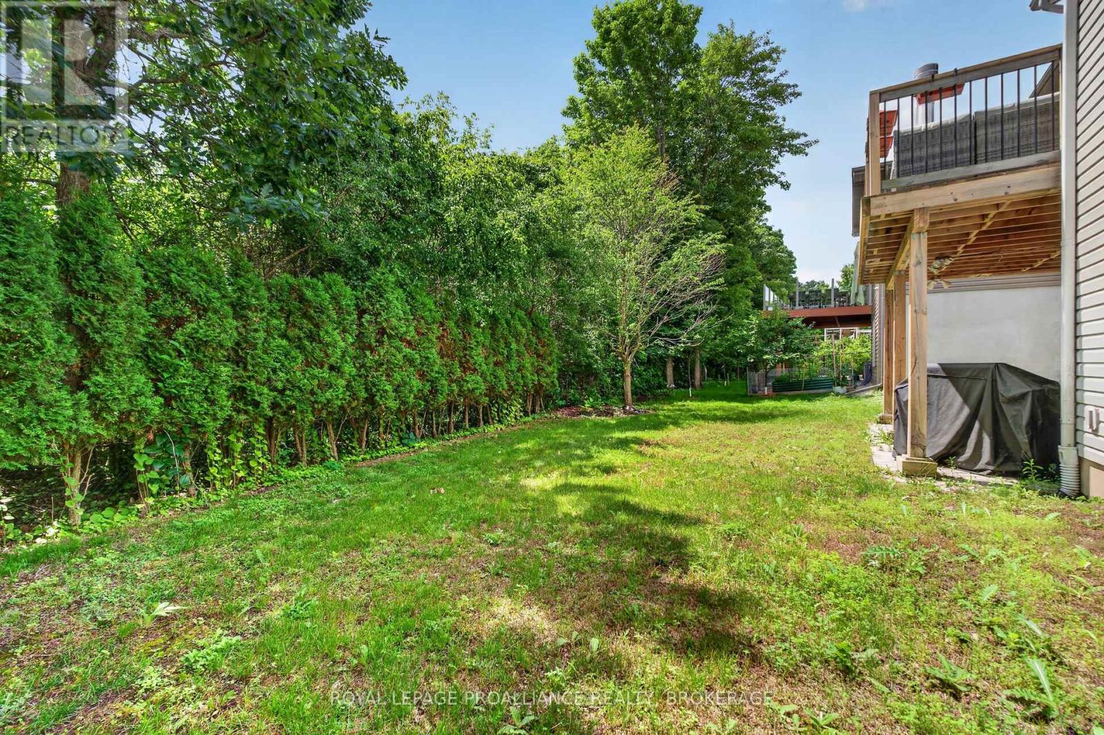 589 FIELDSTONE DRIVE - Image 35