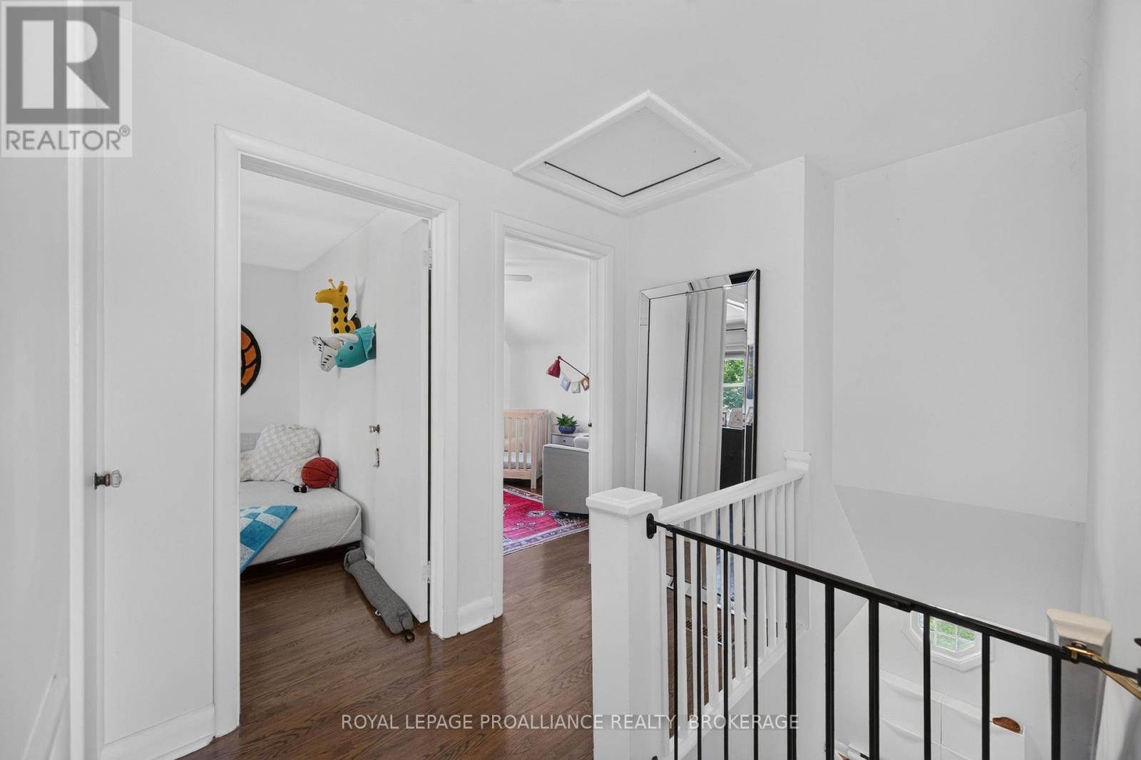 288 YONGE STREET - 13
