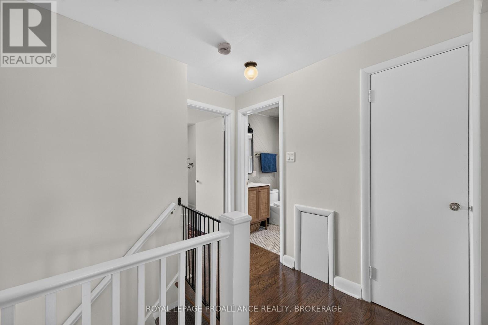 288 YONGE STREET - 14