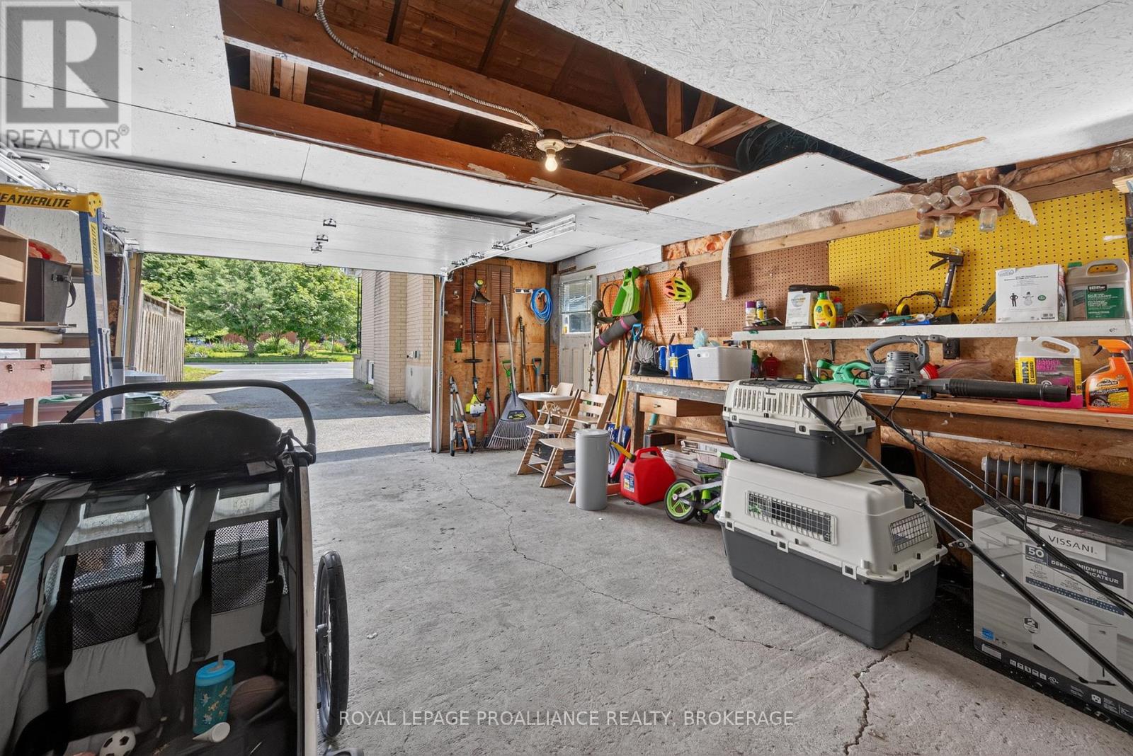 288 YONGE STREET - 43