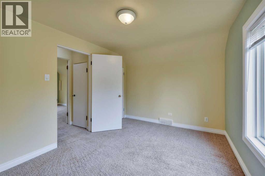 4030 51A Street - 17
